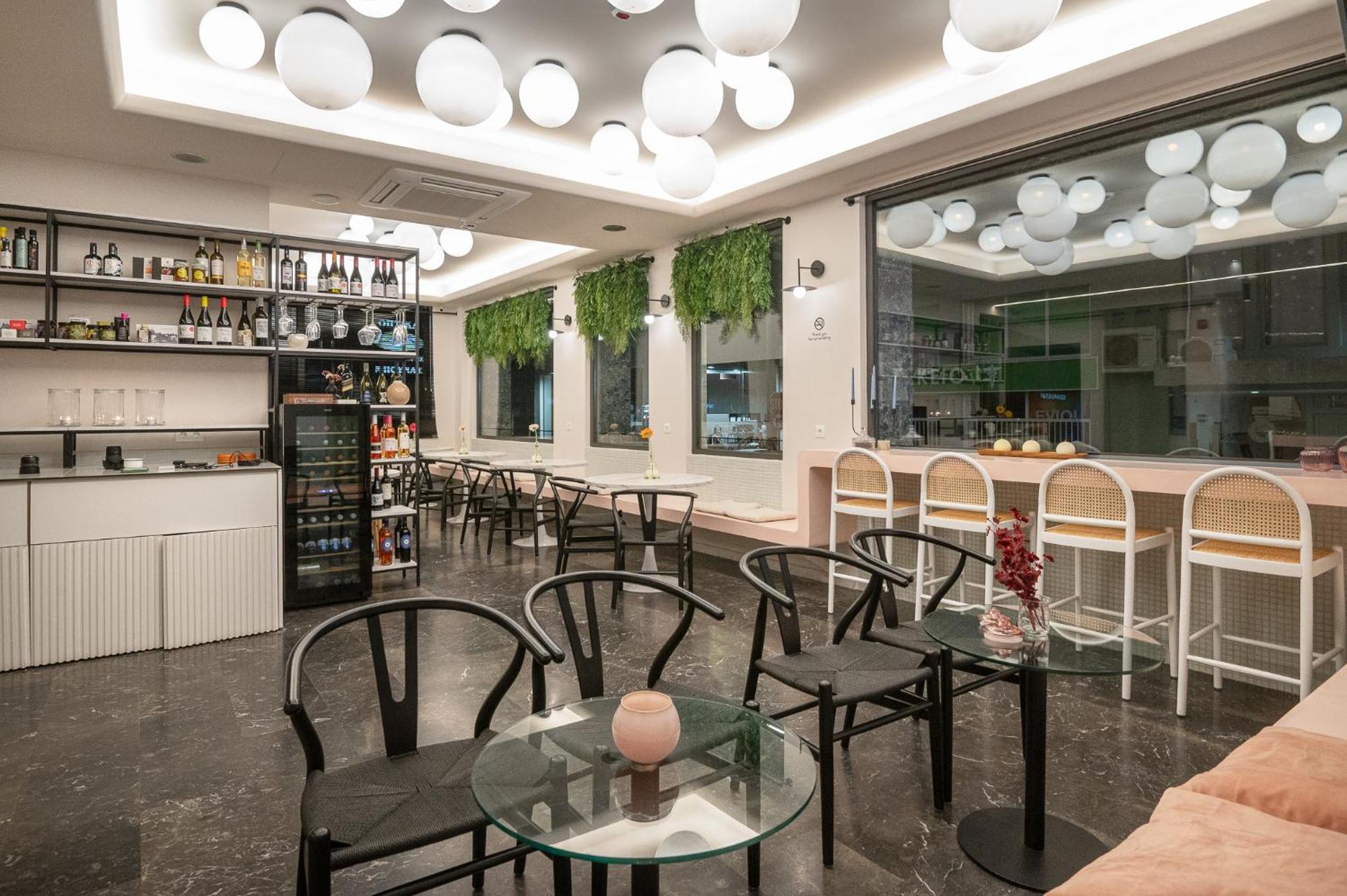 Ira - Ηρα Hotel กาลามาตา ภายนอก รูปภาพ