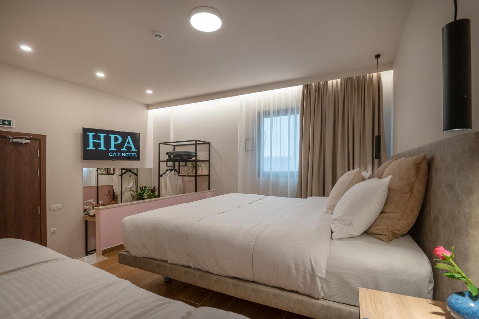 Ira - Ηρα Hotel กาลามาตา ภายนอก รูปภาพ
