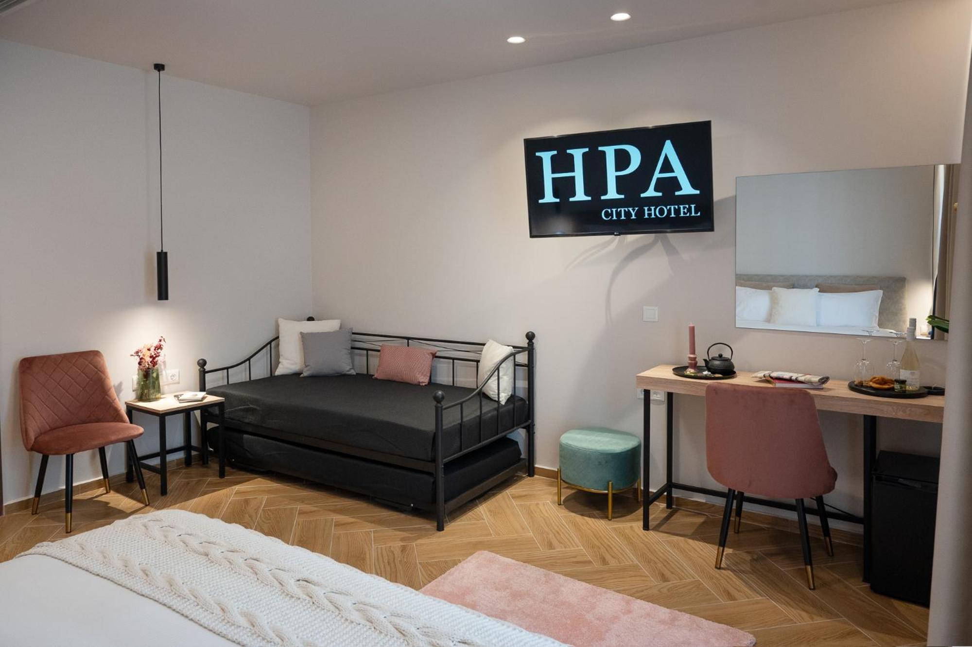 Ira - Ηρα Hotel กาลามาตา ภายนอก รูปภาพ