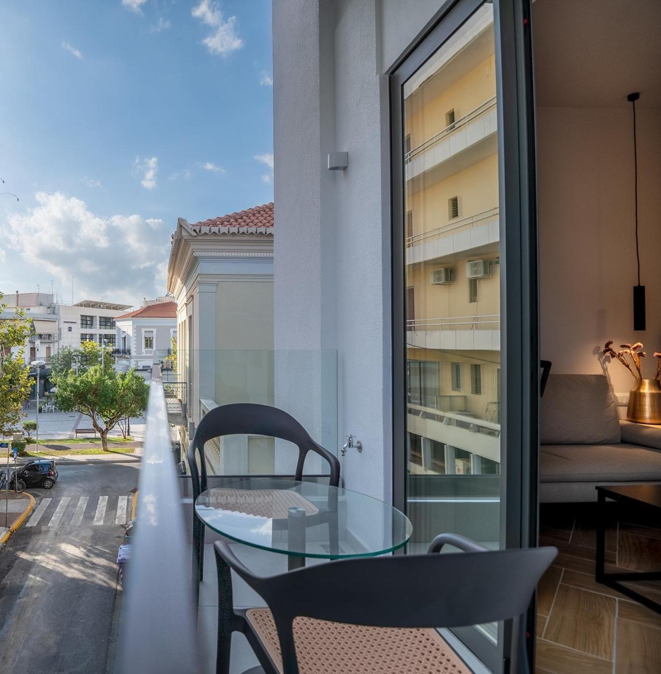Ira - Ηρα Hotel กาลามาตา ภายนอก รูปภาพ