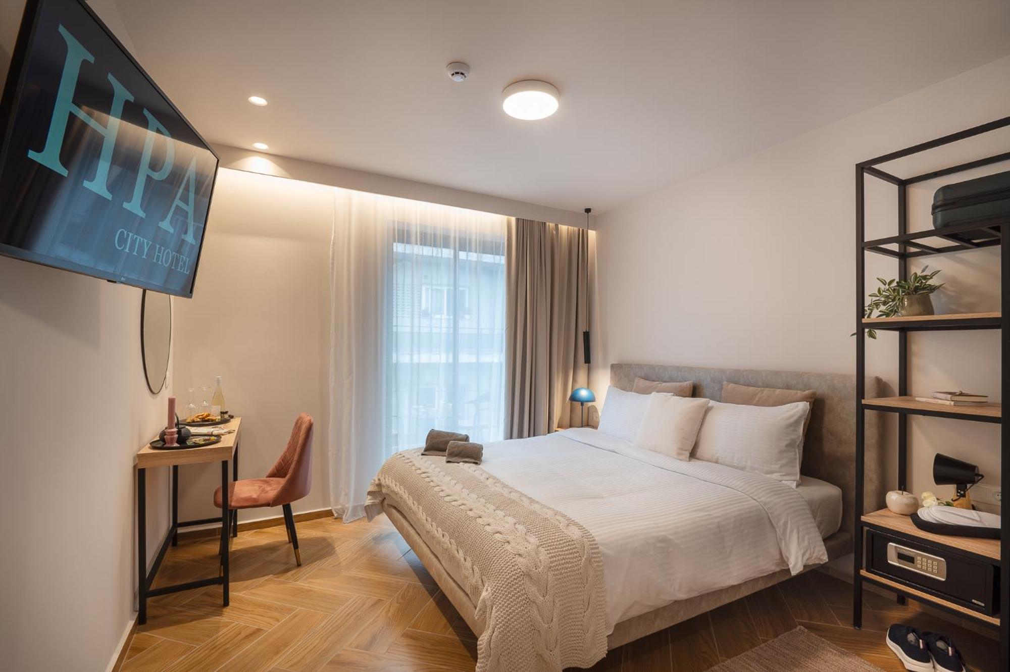 Ira - Ηρα Hotel กาลามาตา ภายนอก รูปภาพ